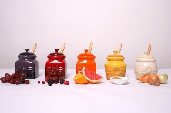 Stand mixer with preserves